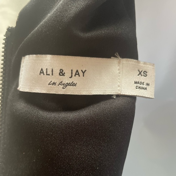 Evening cocktail dress with back zipper - Picture 5 of 6